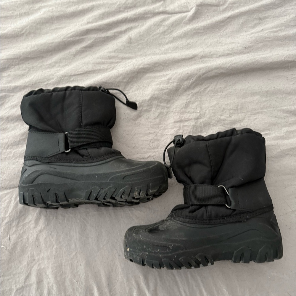 Black Winter Snow Boots